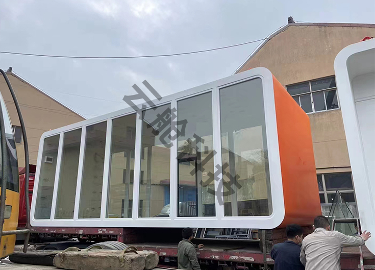 Mobilny magazyn Apple intelige – Outdoor Camping Warehouse recenzja i cena