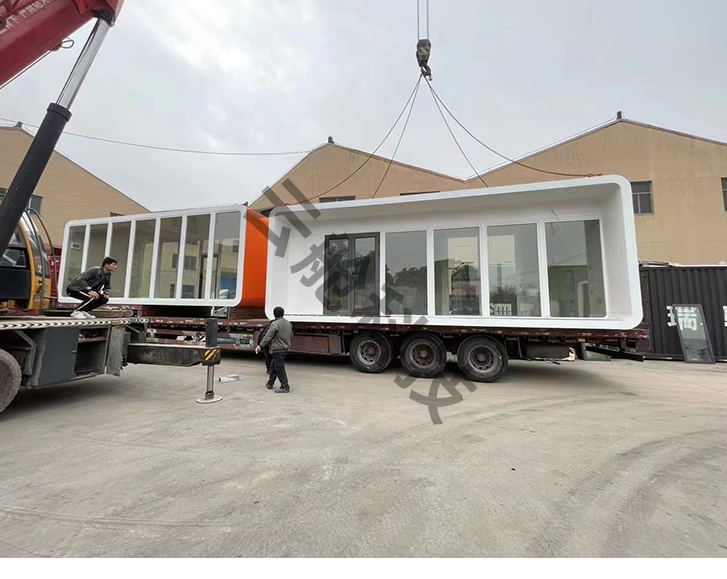 Mobilny magazyn Apple intelige – Outdoor Camping Warehouse recenzja i cena